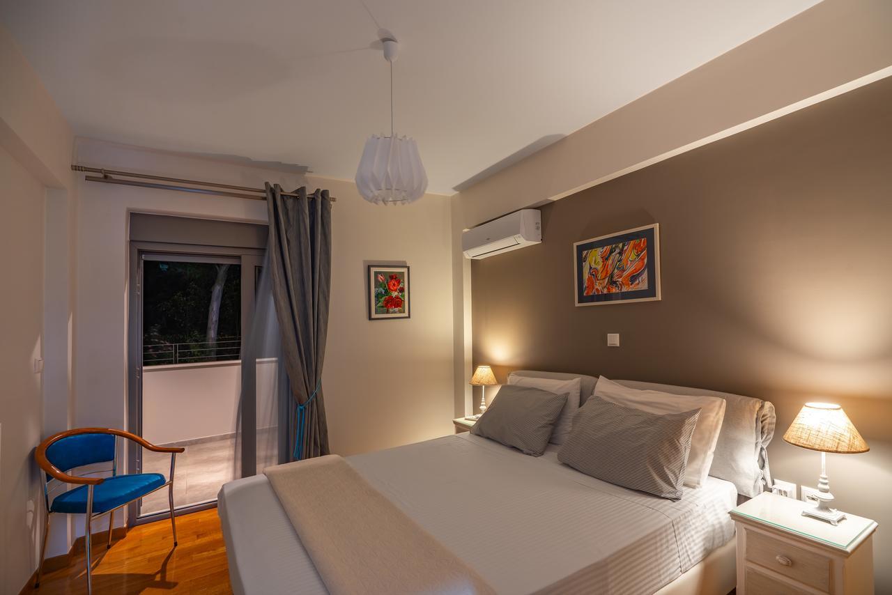 Apartamento Luxurious House Near The Sea Pórto Ráfti Exterior foto